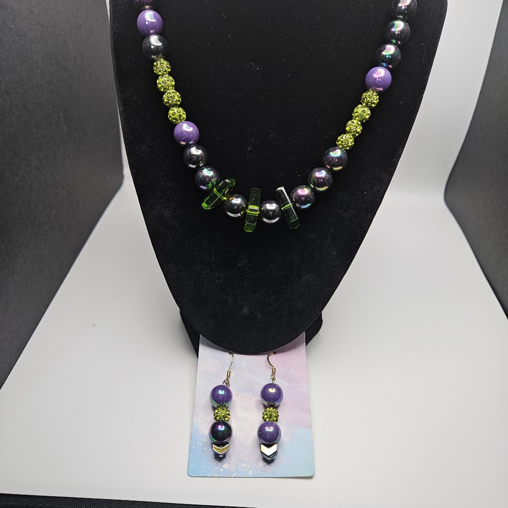 Green And Purple Beaded Necklace